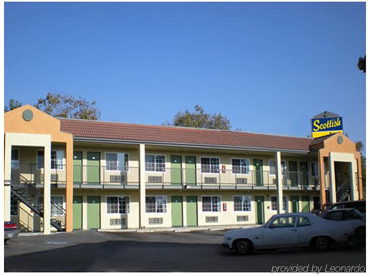 Hotel Whittier, Ca I-605 Екстер'єр фото