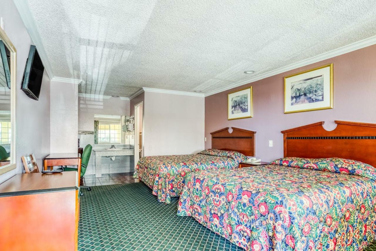 Hotel Whittier, Ca I-605 Екстер'єр фото
